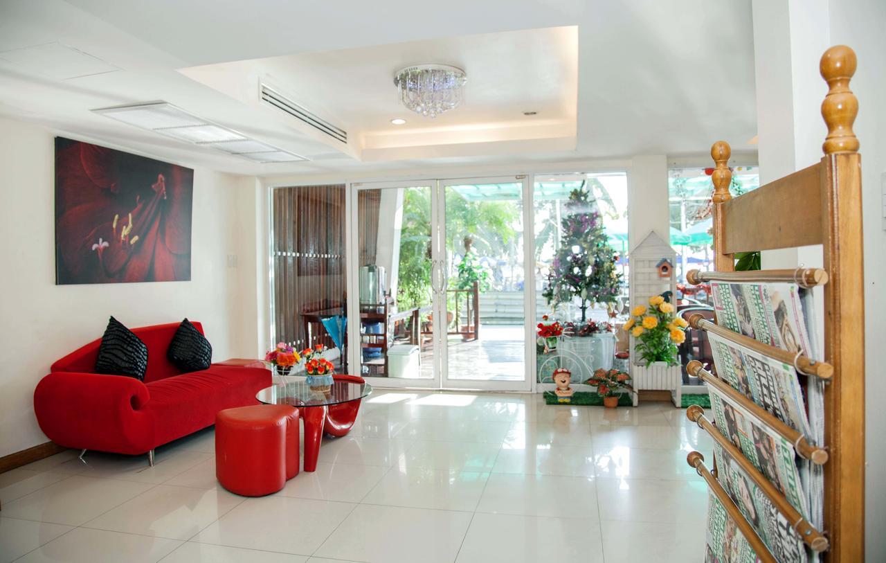 Bird Hotel Chonburi Exterior foto